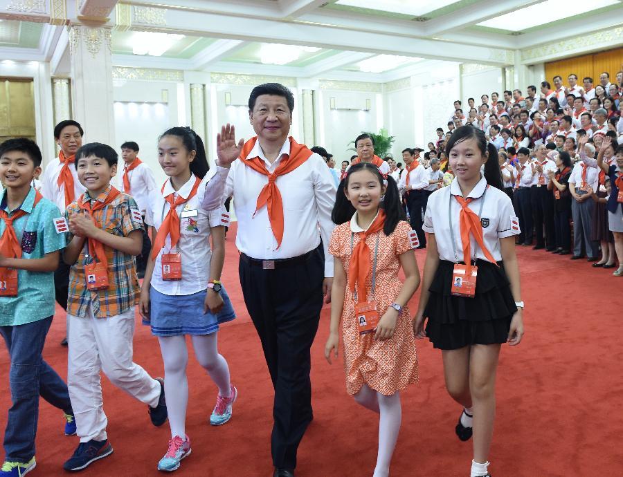 Show of hands for Xi(1/3) - Headlines, features, photo and videos from  ecns.cn|china|news|chinanews|ecns|cns