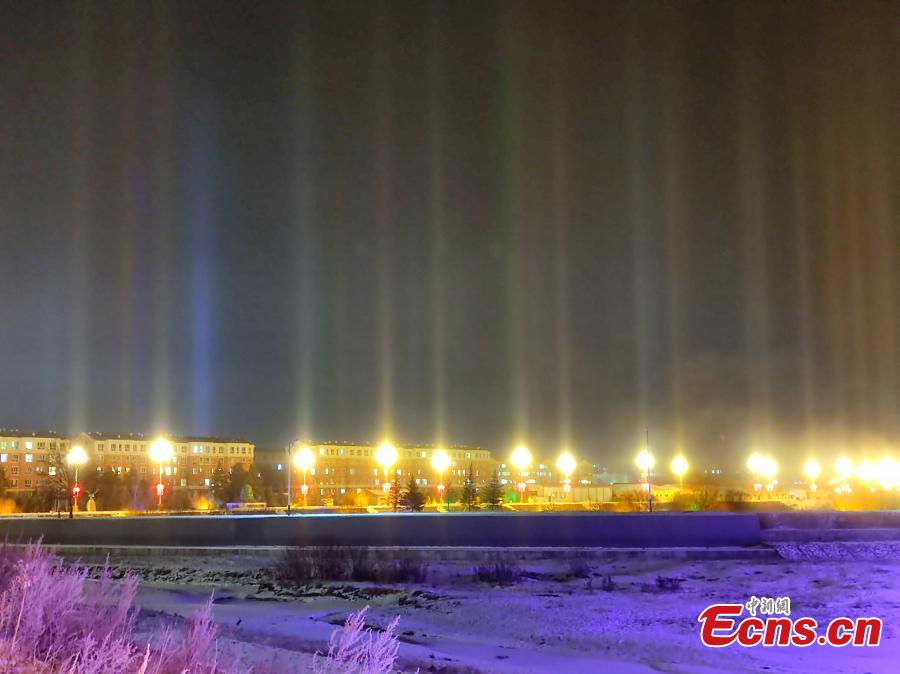 Stunning light pillars dazzle night sky in Inner Mongolia