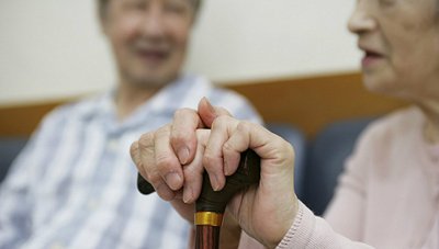 One in seven Chinese worry about elderly care : survey 