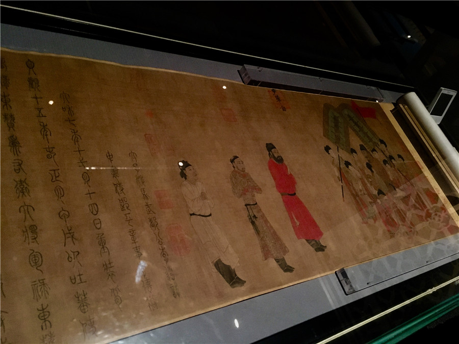 Tibetan relics on display at Capital Museum in Beijing