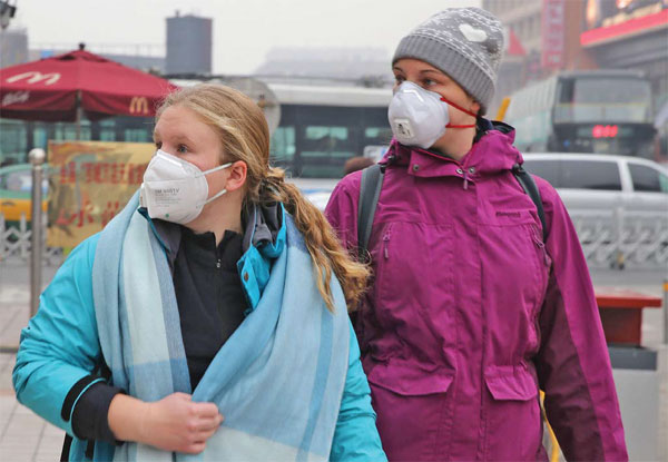 China has been watched closely by foreign job applicants in recent years due to the rapid development of its economy and its openness to overseas talent, but air pollution has hurt the recruitment. (Photo provided for China Daily)